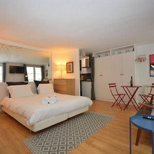 Studio met een King Size Bed